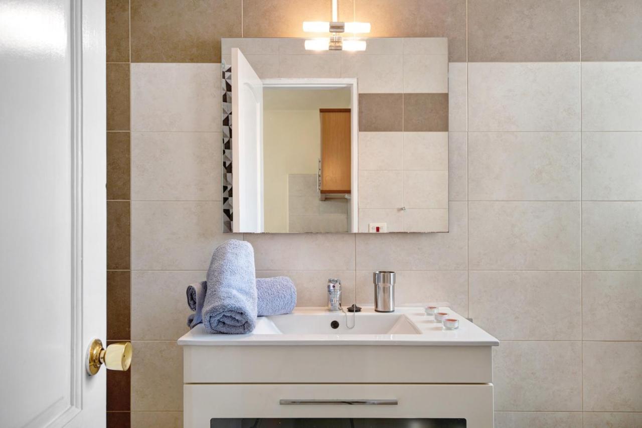 Apartamento Marea Apartment ปูแอร์โตเดลคาร์เมน ภายนอก รูปภาพ